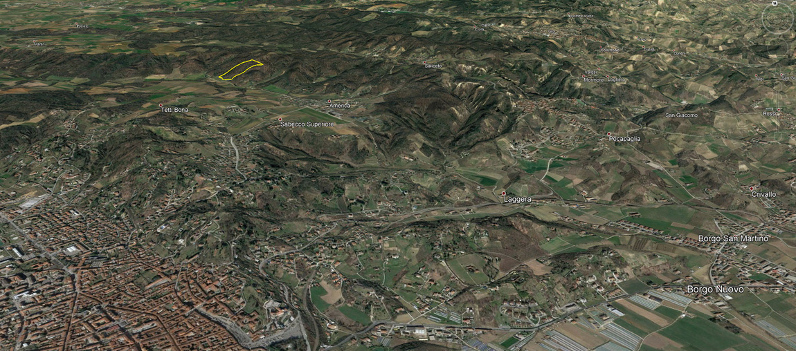 Immagine satellitare a volo d'uccello che inquadra l'area delle colline vicino a Bra